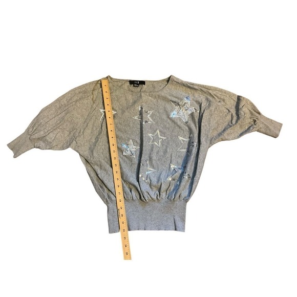 Forever 21 Cropped Sweatshirt Women SZ M Gray Star Print Long Sleeve Ribbed Hem - Picture 3 of 6